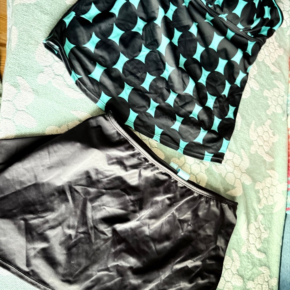 Kim Rogers NWT Black Swimwear Two Piece Beach Medium Top/ Small Skirt Bottoms